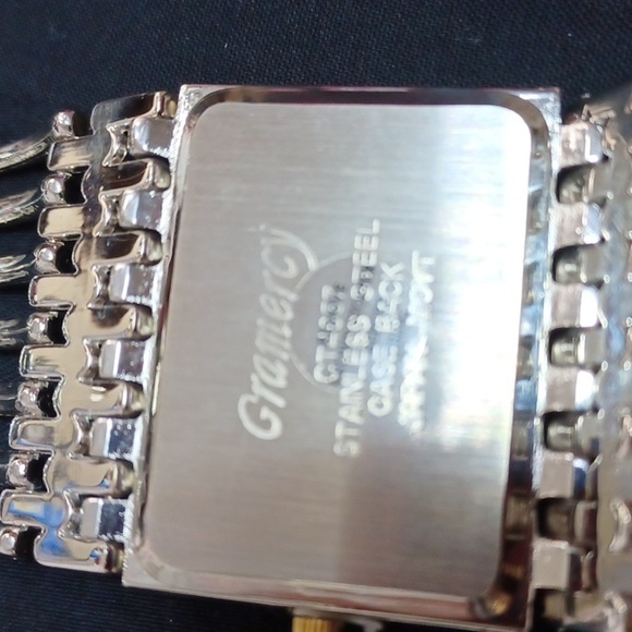 GRAMERCY WAIST WATCH IN A BEAUTIFUL GOLD AND SILVER DESIGN main image 6